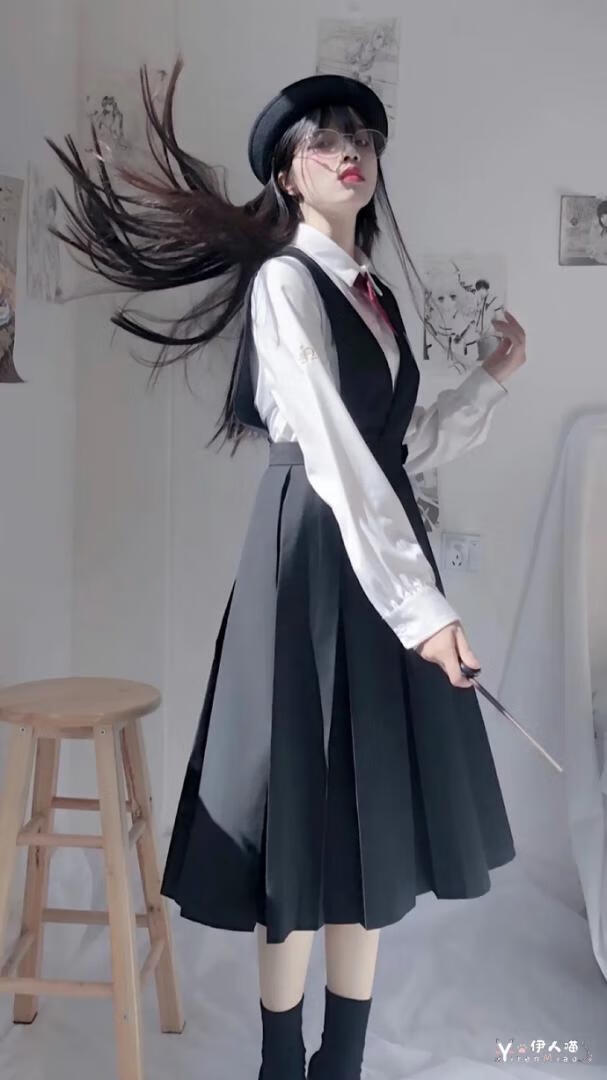 「萌妹壁纸」YRM.023 范思思的校园装仿佛找到了初恋的感觉