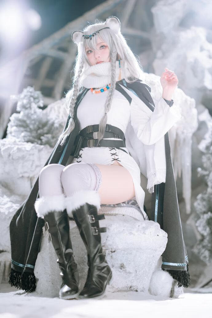 「COSPALY」明日方舟初雪-12P@黑龙贯通