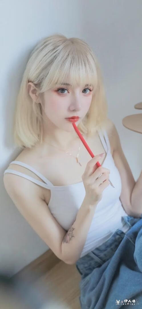 伊人喵-萌妹子手机壁纸图片 (1).jpg