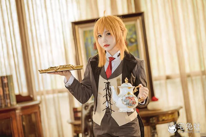 是一只熊仔吗全套作品图合集 迷人熊仔COS让你欲罢不能！