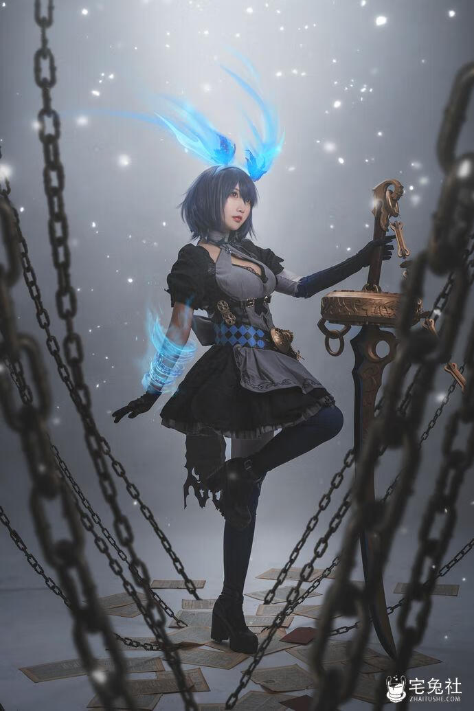 面饼仙儿 cosplay作品 爱丽丝 宅兔社.jpg