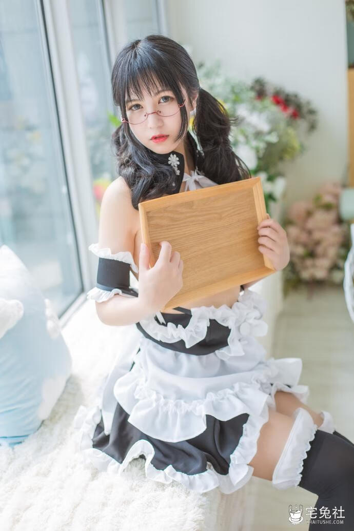 逐月su(枸名)全套cos图片合集 乡间小路上的萌妹子