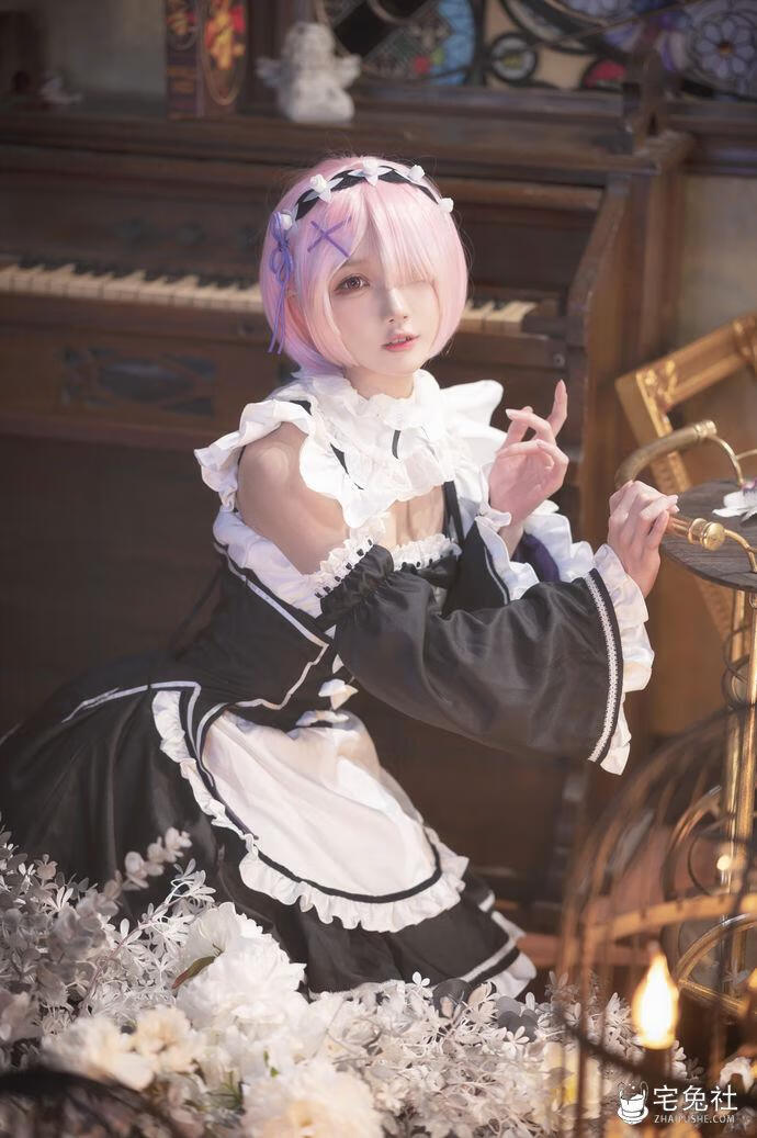 阿包也是兔娘 cosplay作品065 拉姆女仆 (1) 宅兔社.jpg 阿包也是兔娘全套cos图片合集 百变魔女御姐萌妹任你选