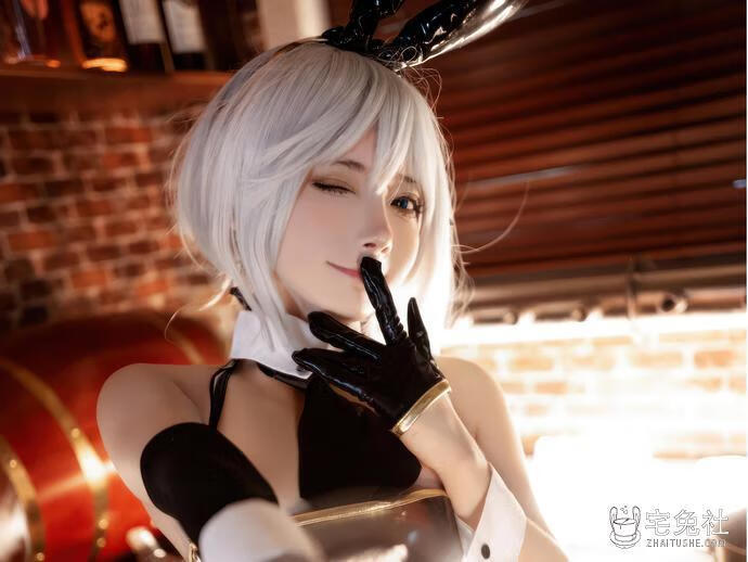 是三不是世w全套作品图合集 日常妹妹火车JK美艳如画！