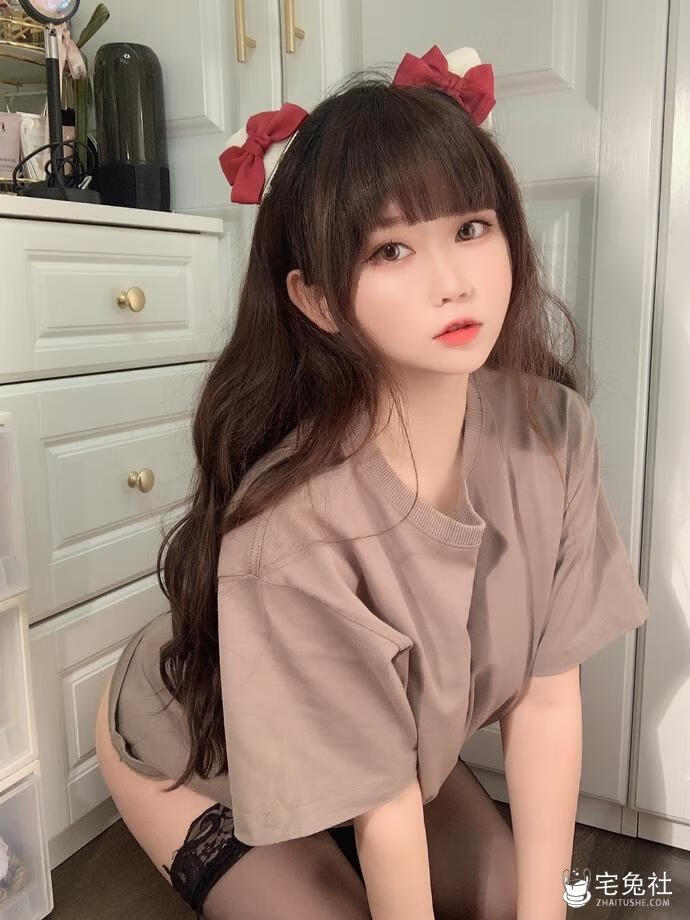 是依酱呀全套作品图合集 懒洋洋小仙女S型身材撩人心弦！