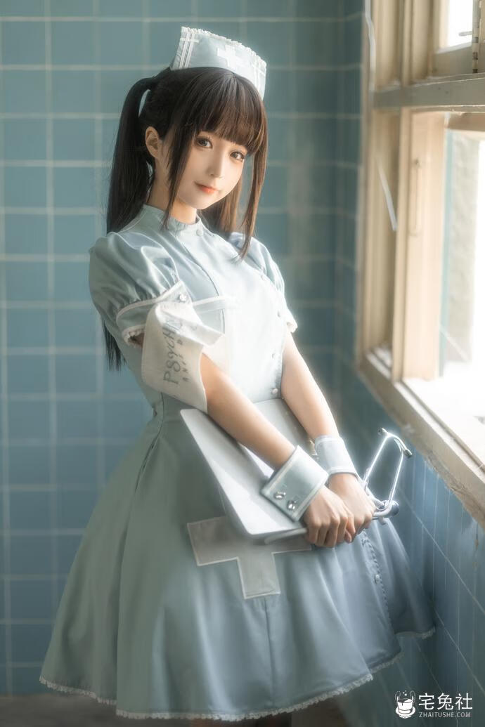 蠢沫沫cos合集作品 小护士 宅兔社.jpg