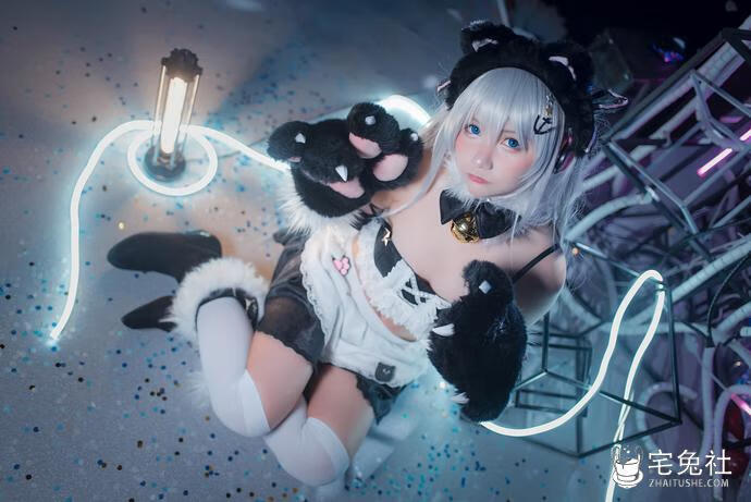 是一只熊仔吗全套作品图合集 迷人熊仔COS让你欲罢不能！