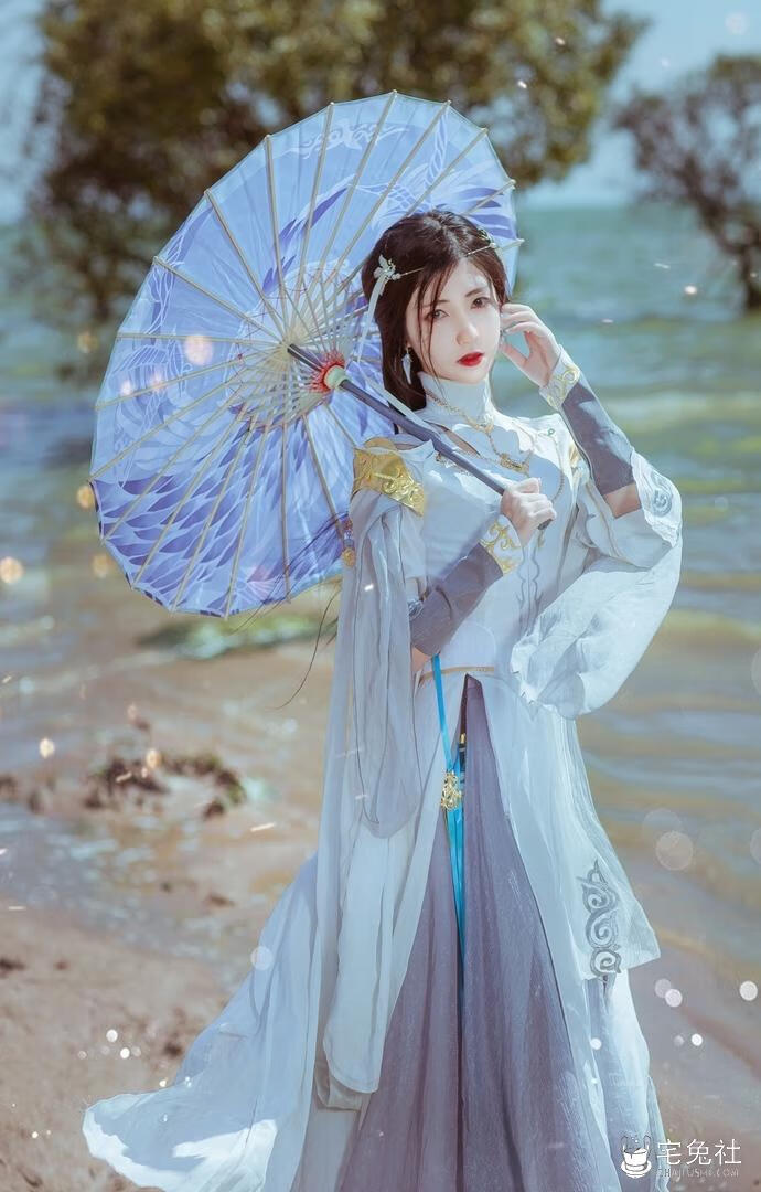 动漫博主南桃momoko是不是被胡狼与宝藏中绝美气质所折服呢？