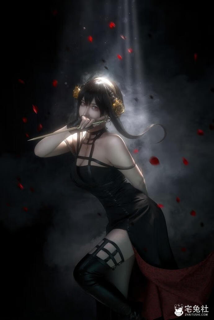 露兒大魔王 cosplay作品001 间谍过家家 约尔 (1) 宅兔社.jpg 露兒大魔王全套作品图合集 腿控福音让你欲罢不能!