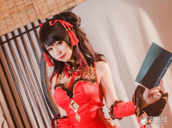 芋圆侑子-cosplay作品003-狂三-宅兔社.jpg 暧昧不已!芋圆侑子邻家姐姐剧情版过瘾还是魔王的新娘更加刺激?