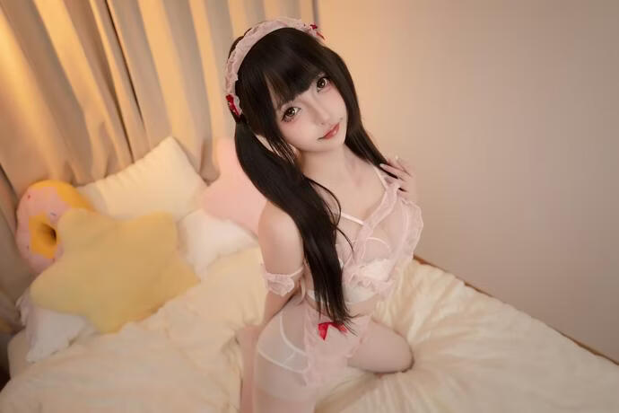 神楽坂真冬-粉色诱或[75P2V-676M]