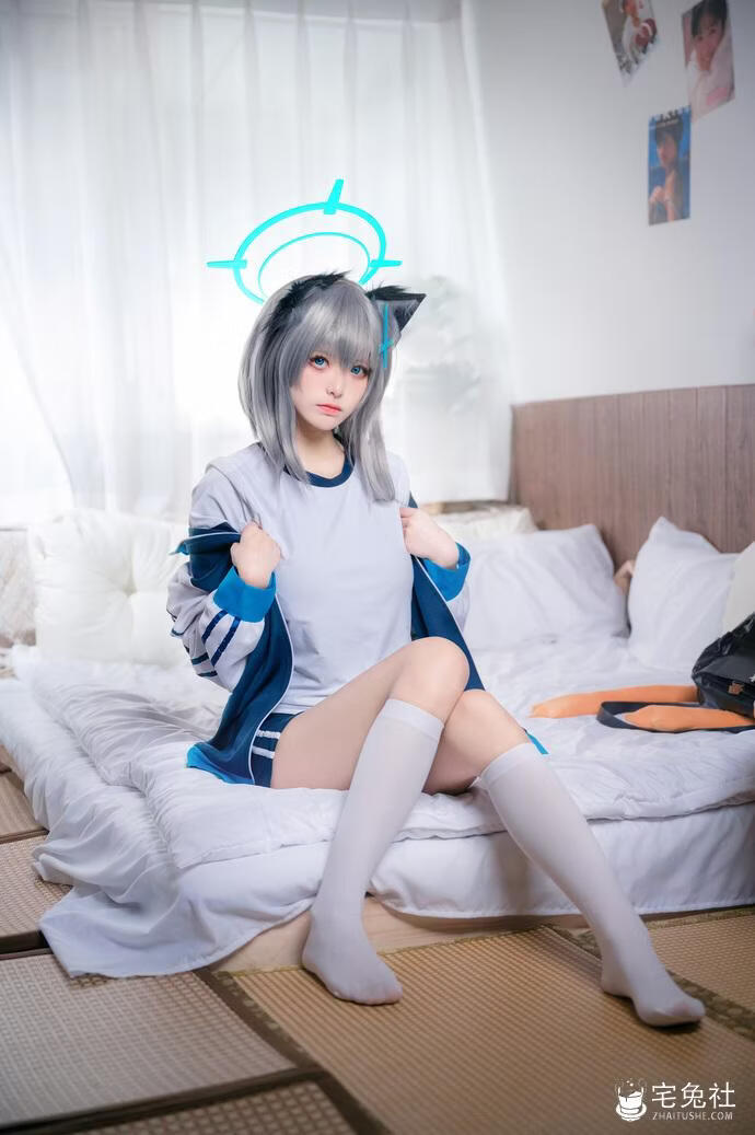 九柒喵为什么能火遍二次元？当她穿上体操服白子那一刻，我终于懂了！