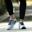 Los zapatos casuales de otoño de los hombres calzan los nuevos zapatos de los deportes Los zapatos salvajes de los hombres coreanos de los zapatos salvajes de los estudiantes de los zapatos corrientes antideslizantes