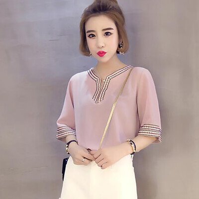

Women Embroidery Patchwork Blouse V-Neck Short Sleeve Chiffon Blouse Female Shirt Top
