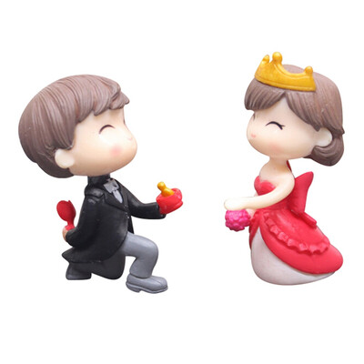 

Home Decor Modern Micro Landscape Resin Crafts Propose Couple Ornaments Wedding Cake DIY Scene Accessories Decoration