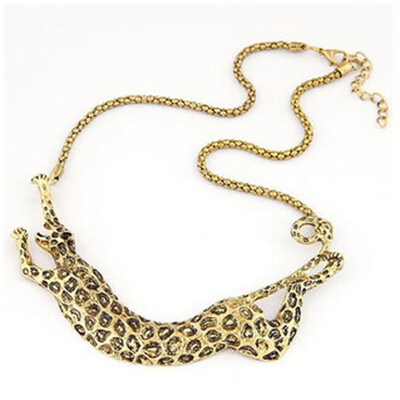 

Beauty creative pattern Gold Plated Pendant Collar Carved Necklace Chain