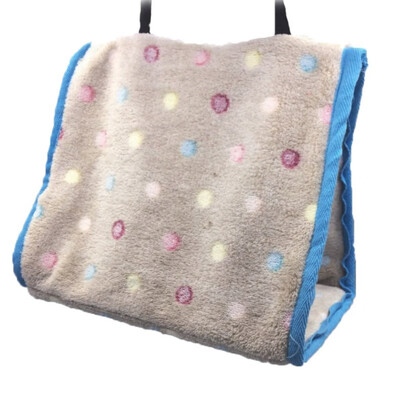 

Plush Bird Hanging Cave Cage Lint Roost Birds Nest Hamster Nest Cotton Hammock Triangular Nests jaulas para pajaros Winter