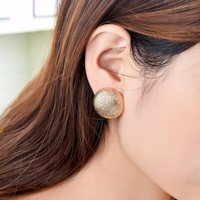 

Hot Lovely Wedding golden Big Imitation Ear Cuff Jewelry Clip On Earring for Women Girls Bridal Cartilage Non Pierced