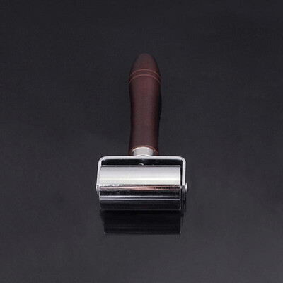 

Gold carving leather roller push roller roller wheel diy handmade leather pressing tool solid leather piping leather