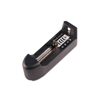 

Universal Charger For 37V 18650 Li-ion Rechargeable Battery
