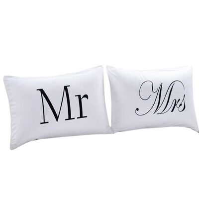 

UpperX 2pcs Mr&Mrs Pillow Cases Anniversary Gift Couple Pillowcases His&Hers Personalized Wedding Gift Romantic Gift