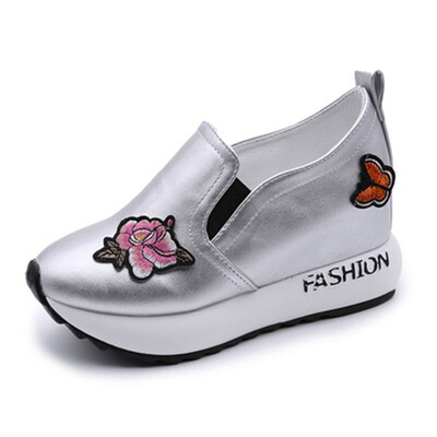 

Women Casual Thickening Comfortable Sole Sponge Cake Shoe