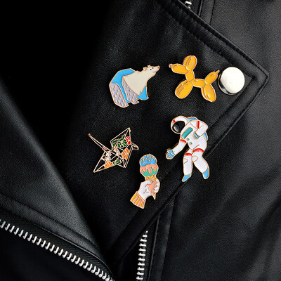 

5 PCSSet Fashion Cute Alloy Brooch Denim Jacket Pin Badge Cartoon Brooch Gift