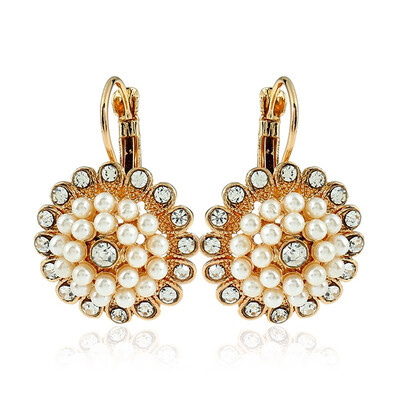 

Bohemian Wind&Sun Flower Earrings with Fashionable Flowers&Pearl Earrings Circular Short Earrings Hanging