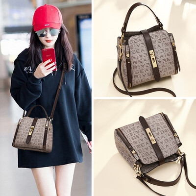 

Love sea bag female bag fashion Messenger bag printing wild shoulder bag female retro handbag lady bag small bag coffee
