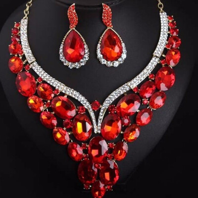 

new nice luxury fashion exaggerated crystal flashing diamond necklace earrings set dress party bride female accessories