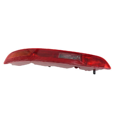 

Right Rear Bumper Light RED Tail Fog Light Bumper Side Marker Reflector Replacement Housing Compatible for Audi Q3 12-15