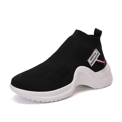 

2018 autumn new elastic socks shoes womens low to help Korean students casual sports shoes ins super fire shoes