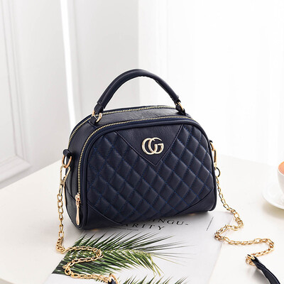 

New small bag female bag 2019 new wild portable fashion ladies shoulder Messenger bag Korean version of the tide