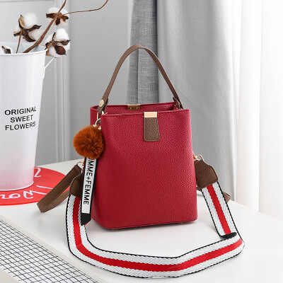 

Female bag 2019 spring new Korean fashion handbag cool tide shoulder Messenger bag cross-border