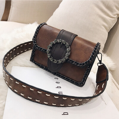 

Spring&summer fashion small bag female 2019 new wave Korean version of the wild slung shoulder single retro rivet solid color small square bag
