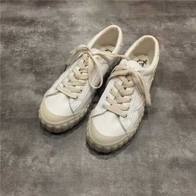

White leather shoes women Joker Korean version of spring 2019 new board shoes women Hong Kong wind white shoes women