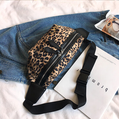 

Spring&summer bags female 2019 new ins Korean fashion casual leopard chest bag simple wild wide shoulder strap pockets