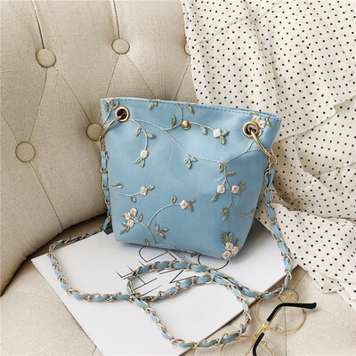 

Tailored Women Beach Lace Embroid Bucket Bag Square Bag Messenger Bag