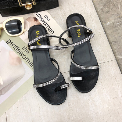 

Sandals female summer 2019 new Korean version of simple rhinestone strap toe thick heel net red fairy gladiator sandals tide