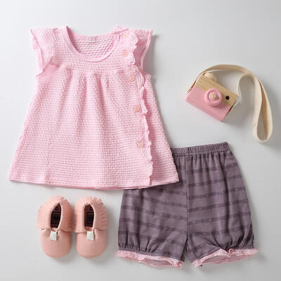 

2pcs Cute Girls Clothes Set Children Flying Sleeve Tops Shorts Daily Wear