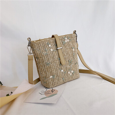 

2019 new straw style small bag female girl lace temperament Messenger bag fairy wild woven bucket bag