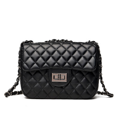 

In summer a new small bag of womens small fragrant wind chain Lingge black armpit bag shoulder Joker foreign style tide