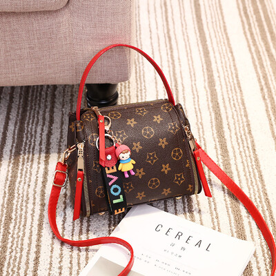 

Womens portable bag 2018 new retro bucket bag wild single shoulder diagonal package old flower handbag
