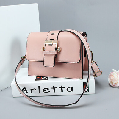 

clearing the warehouse at the end of the season the new authentic products are sold out at low prices the styles are updated fr