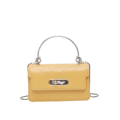 

Texture small bag 2019 female bag spring new Korean version of the wild foreign gas Messenger bag net red student fashion saddle bag