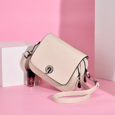 

Small bag female simple lock small square bag shoulder Messenger bag 2019 new wild casual student summer bag