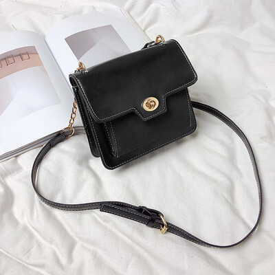 

Net red black bag shoulder bag female 2019 new wave Korean version ins port wind wild lock chain chain Messenger bag