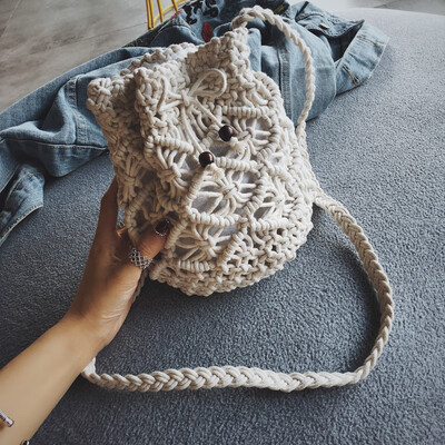 

Texture on the new small bag new 2019 net red woven bucket bag high sense of foreign style womens bag Joker Messenger bag