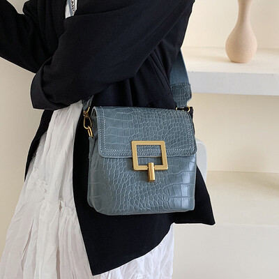 

Net red popular small bag female bag 2019 new wave fashion shoulder bag wild ins indian air broadband Messenger bag