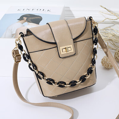 

Lock chain bag new fashion summer fashion casual Ling single shoulder satchel mobile phone bag
